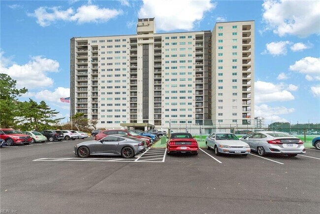 Building Photo - 3288 Page Ave