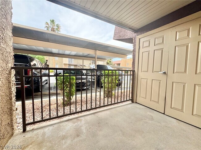 Building Photo - 4361 Alexis Dr