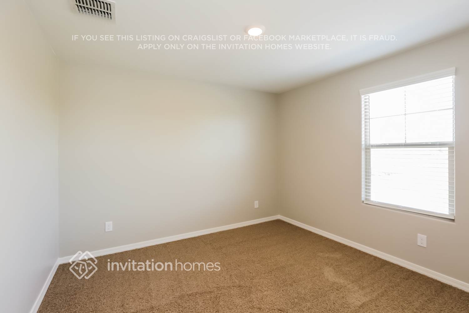 Building Photo - 3907 S 79th Ln