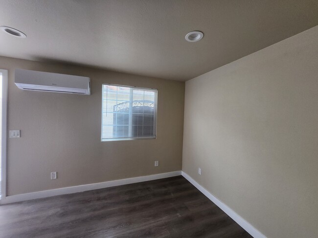 Building Photo - 8822 O'Melveny Ave