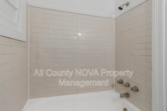 Building Photo - 1719 West Virginia Ave NE