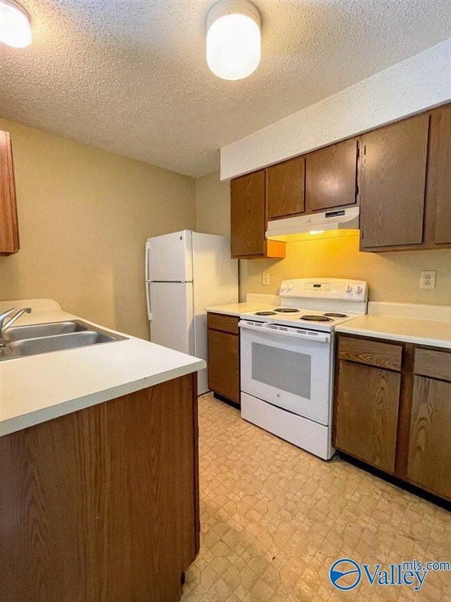 Building Photo - 111 Westscott Dr