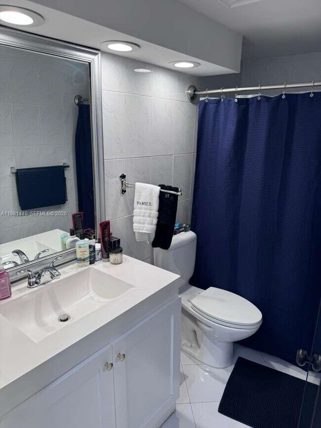 Building Photo - 2036 SW 57th Ct