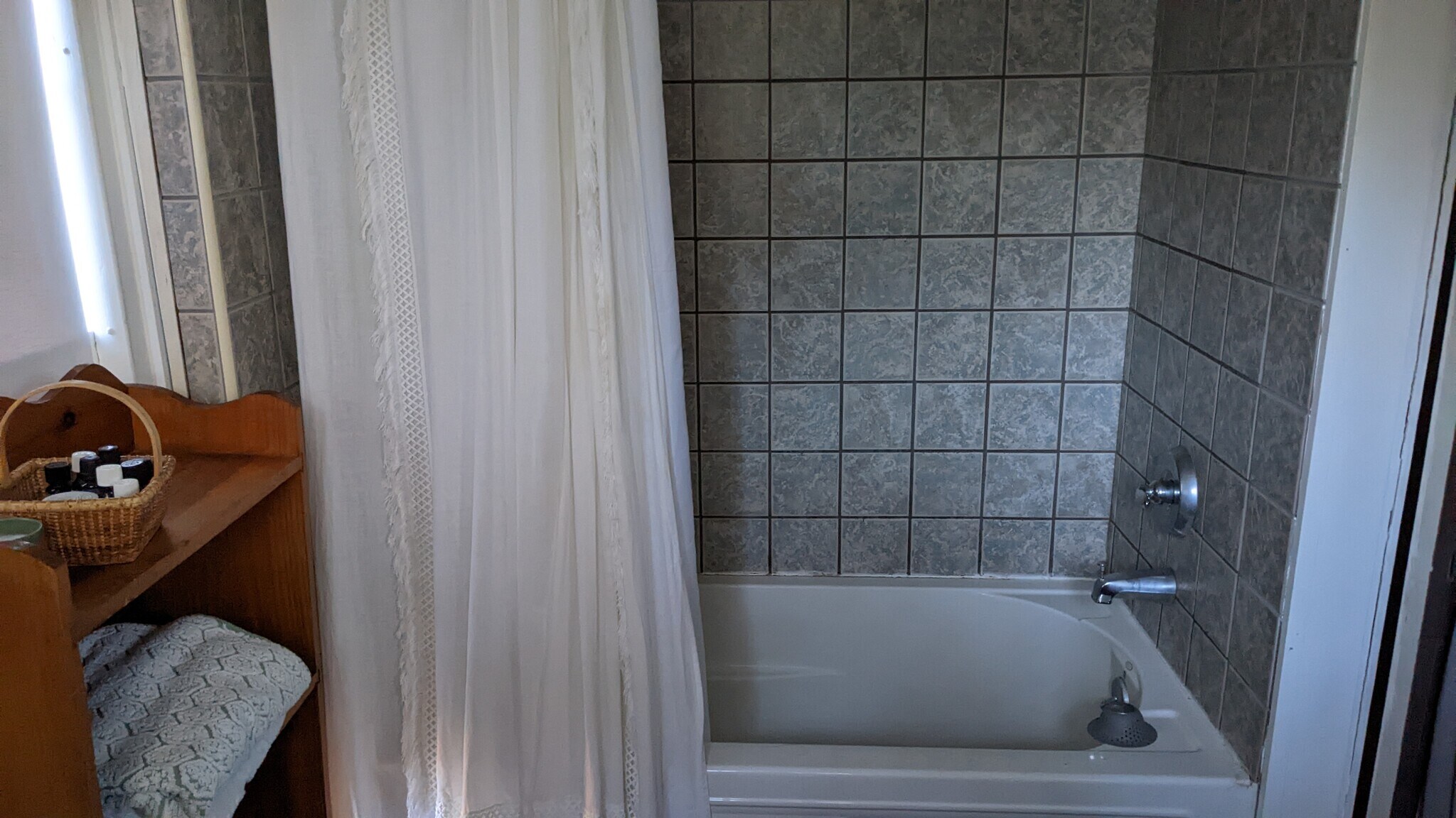 Building Photo - 294 Western Ave