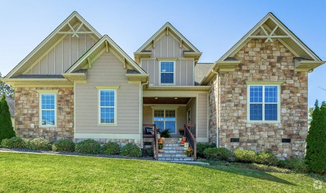 Building Photo - 8885 McKenzie Farm Dr