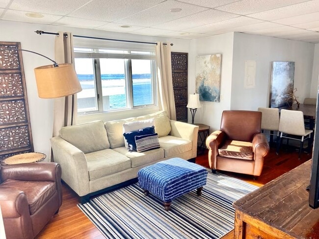 Building Photo - 164 Wilson Rd