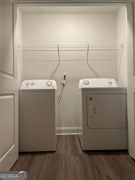 Building Photo - 560 Vandenburg Dr