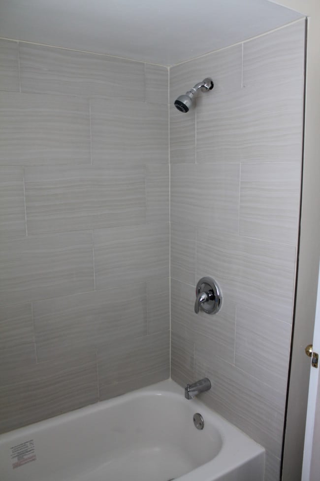 Building Photo - 18003 Greenview Terrace