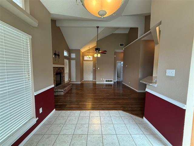 Building Photo - 8220 Lara Ln