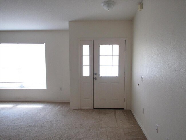 Building Photo - 4565 Fairlane Dr