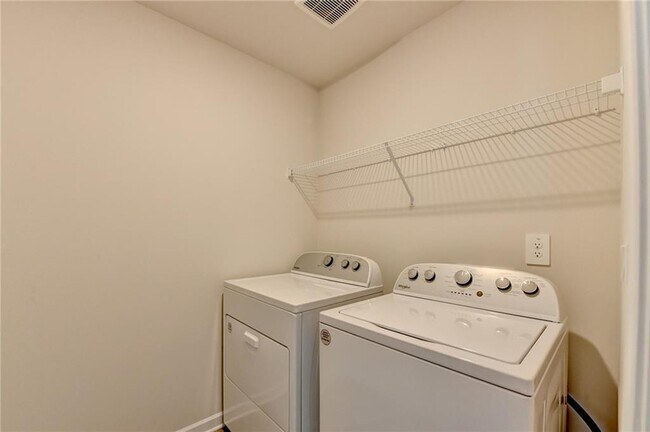 Building Photo - 2357 Whitworth St