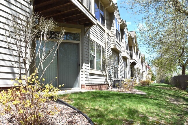 Building Photo - 13360 Fond du Lac Ave