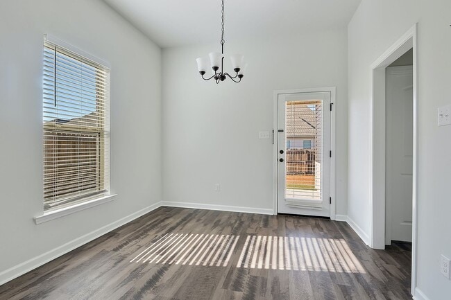 Building Photo - Two year old 3 bedroom available for Lease in Hunters Trace!