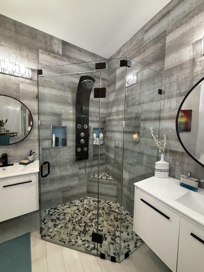 Building Photo - 10491 SW Academic Way