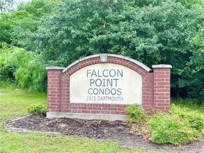 Building Photo - 1915 Dartmouth St