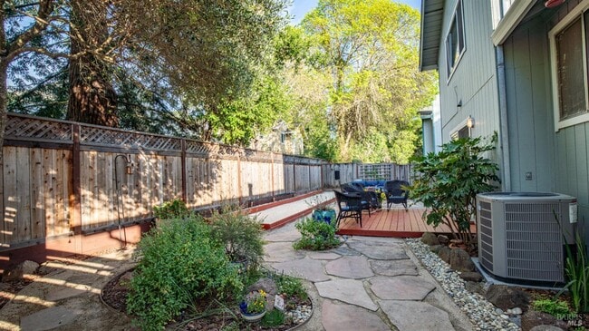 Building Photo - 5270 Arnica Way