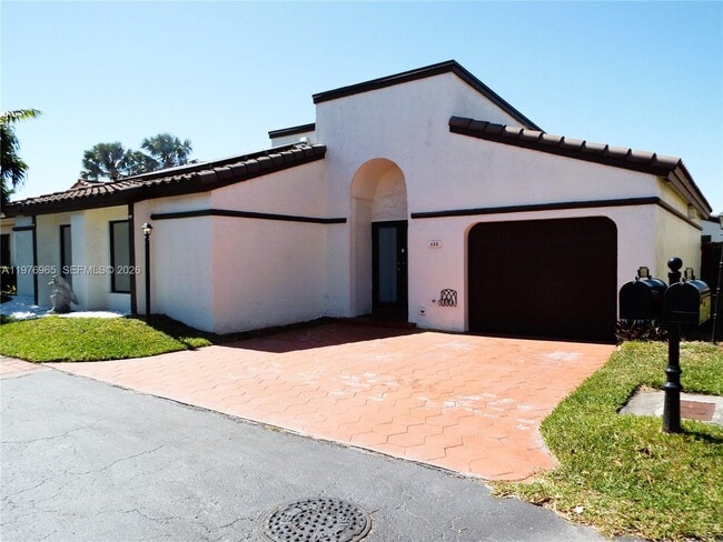 Building Photo - 422 SW 88th Pl