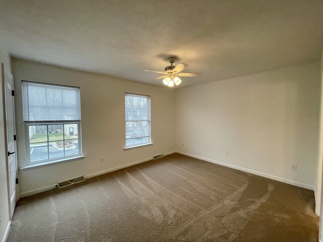 Building Photo - 111 Old Tavern Cir