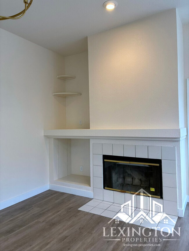 Building Photo - Beautifully updated, 3BD/2BA+office, Home in Rocklin – off Stanford Ranch Rd. near Willard Park