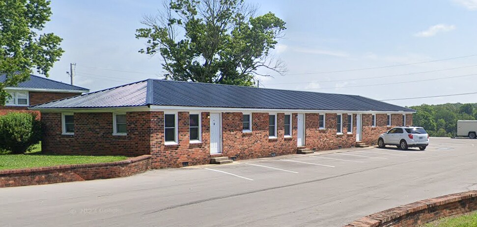 Building Photo - 500 Skyline Dr