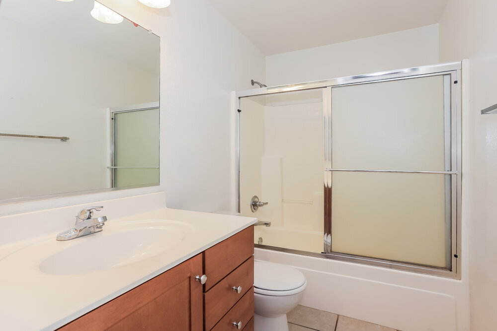 Building Photo - 2714 S Sailors Way