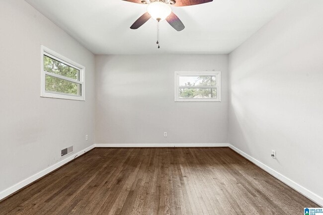 Building Photo - 531 Park Terrace