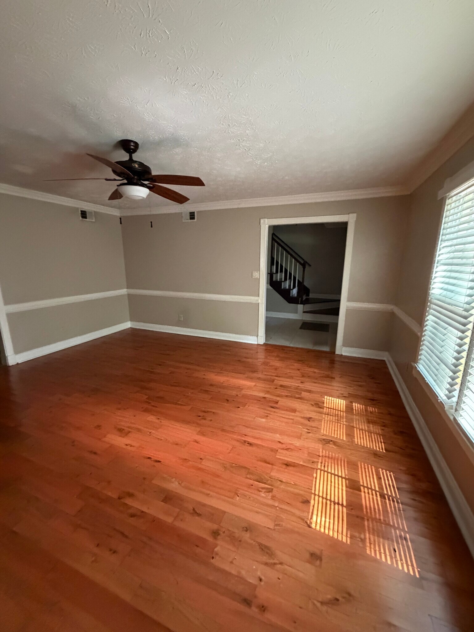 Building Photo - 265 Fairfield Cir