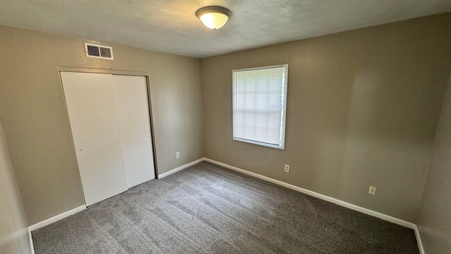 Building Photo - 4748 Scottsdale Ave