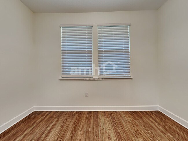 Building Photo - 1247 Tan Tara Trl