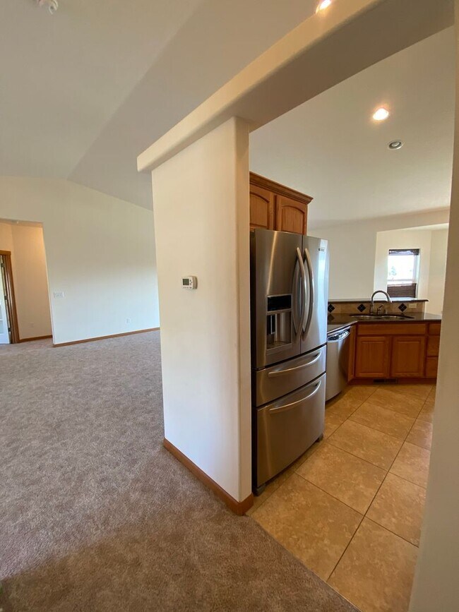 Building Photo - 3511 Hovley Ln