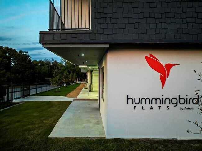 Building Photo - 5515 Humming Bird Ln