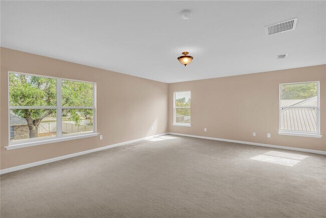 Building Photo - 29 Louisville Dr