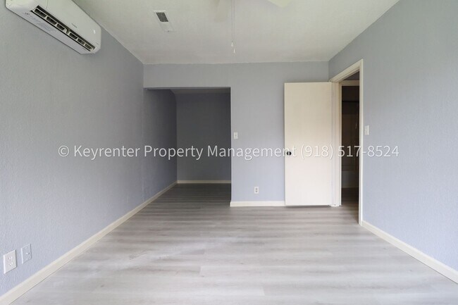 Building Photo - 1609 S Chestnut Ave