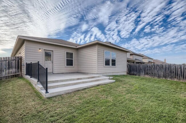 Building Photo - 137 Bufflehead Ln