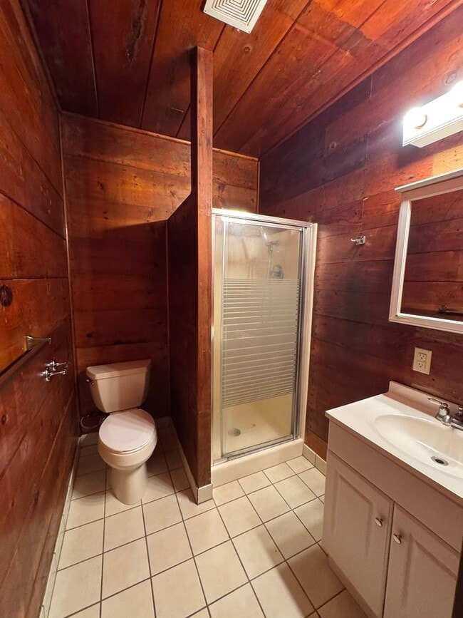 Building Photo - 1 bed/1 ba triplex- S Yuba City