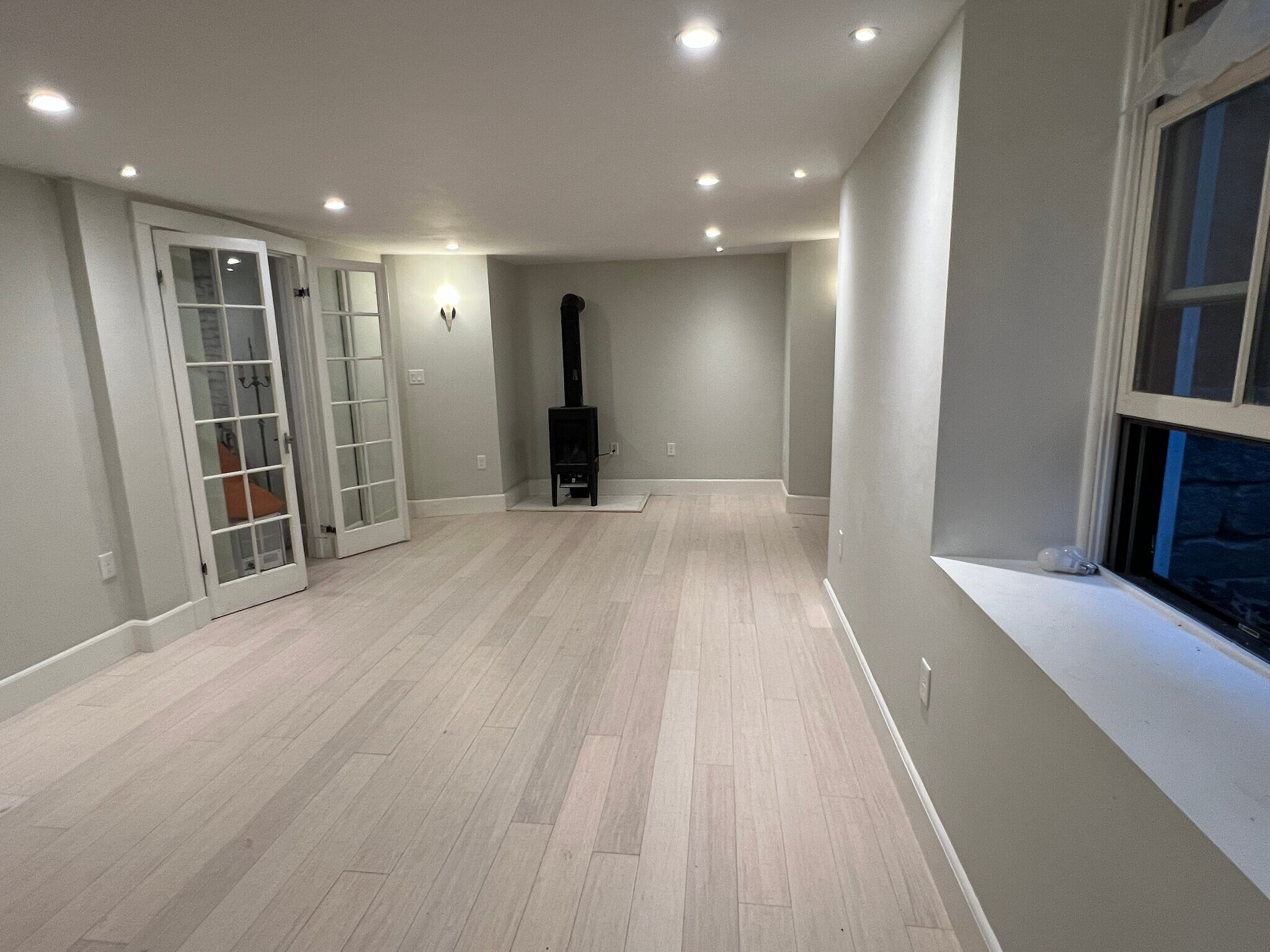Building Photo - 16 Greenough Ave
