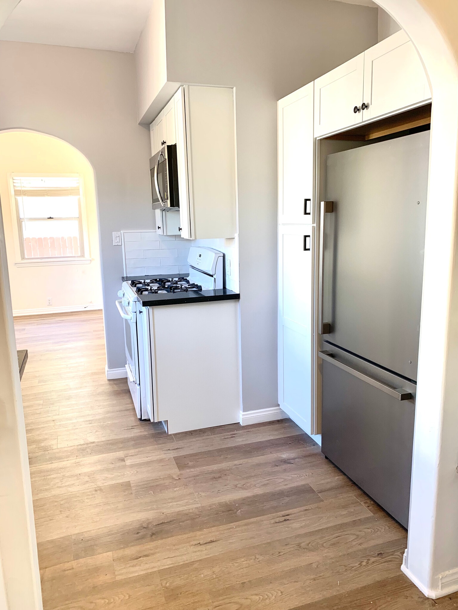 Kitchen - 8569 Horner St
