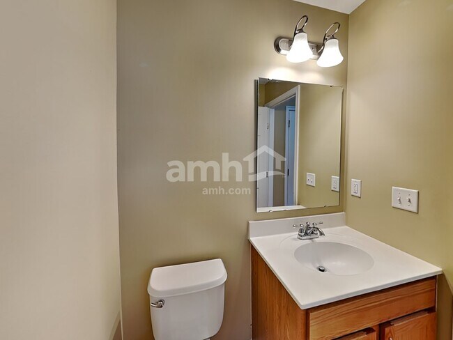 Building Photo - 6607 Thistle Grove