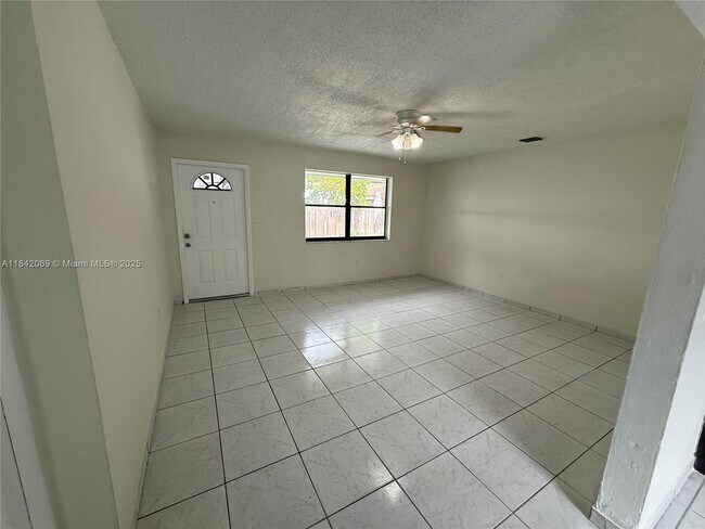 Building Photo - 2146 NW 18th Terrace