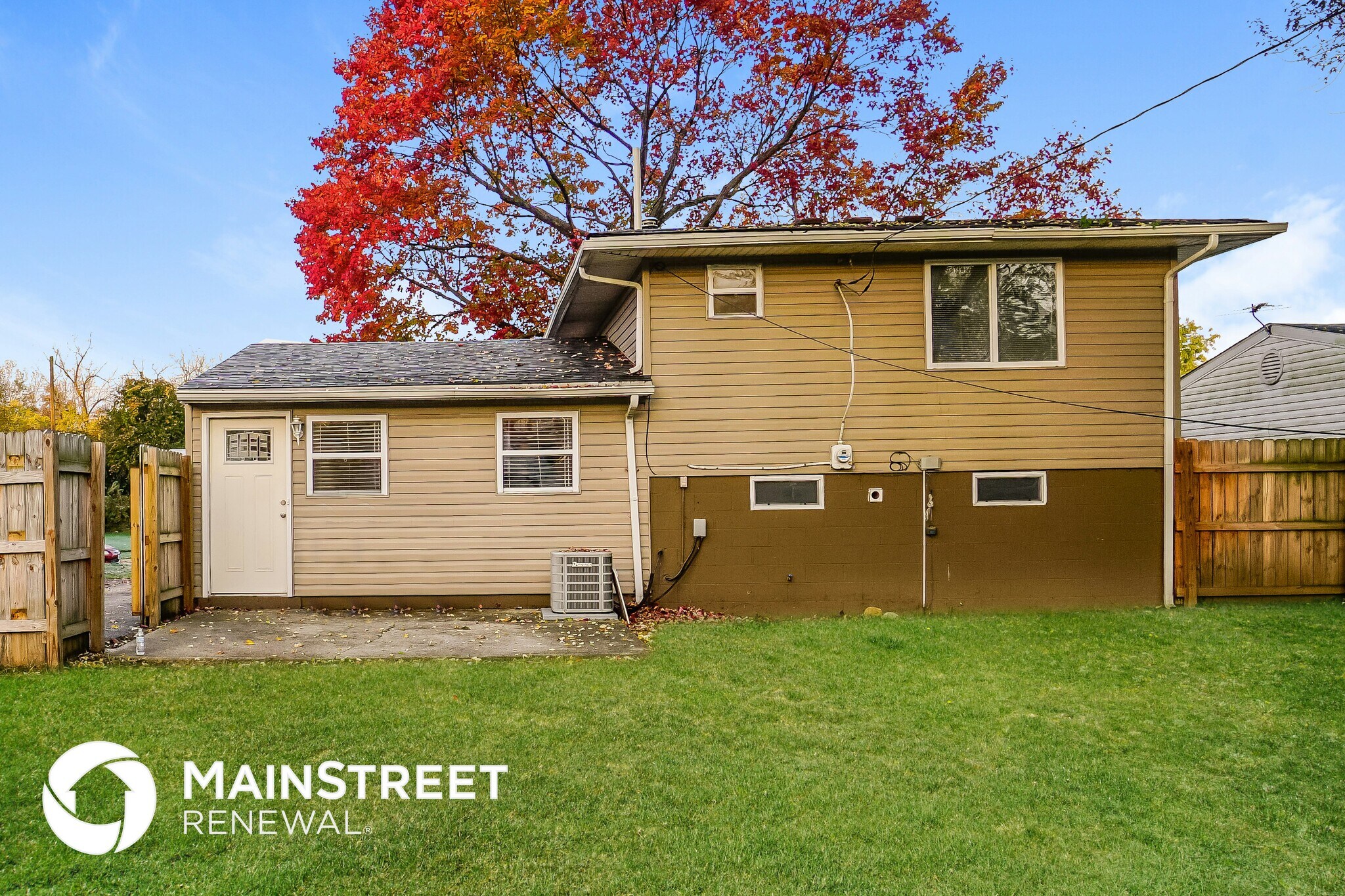 Building Photo - 2258 Majestic Dr W