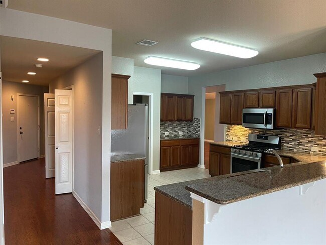 Building Photo - 2516 Pearson Way