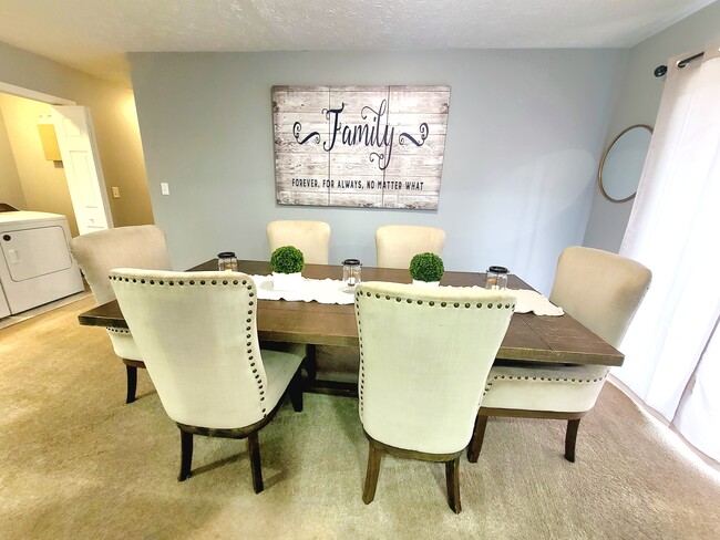 Dining Room - 8672 Prather Dr