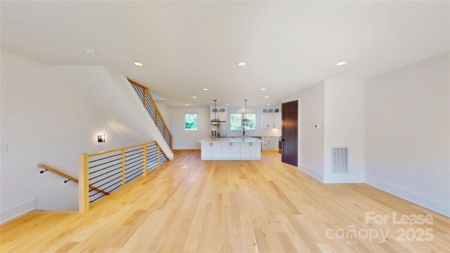 Building Photo - 3519 Avalon Ave