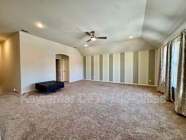 Building Photo - 2016 Remington Dr