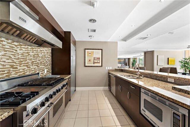 Building Photo - 3052 Scholarship