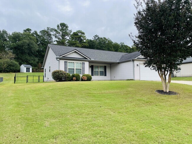 Building Photo - 1020 Saint Charles Way