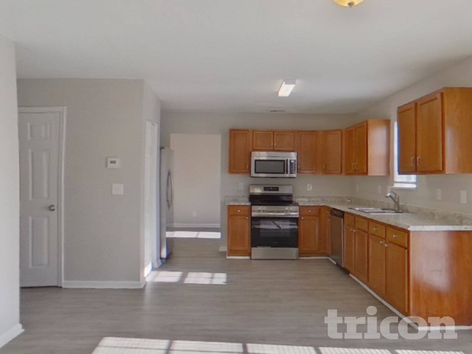 Building Photo - 482 Fox Trot Dr