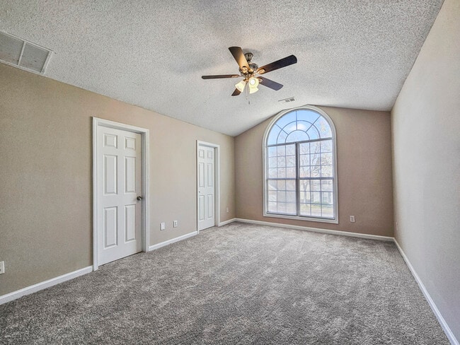 Building Photo - 3335 Waggoner Ln