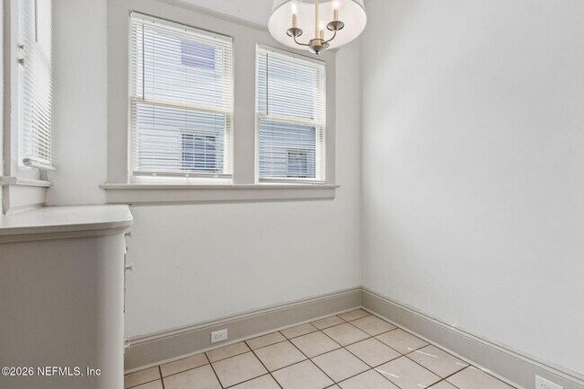 Building Photo - 2747 Forbes St