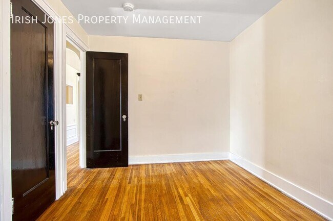 Building Photo - 20 Avery Ave